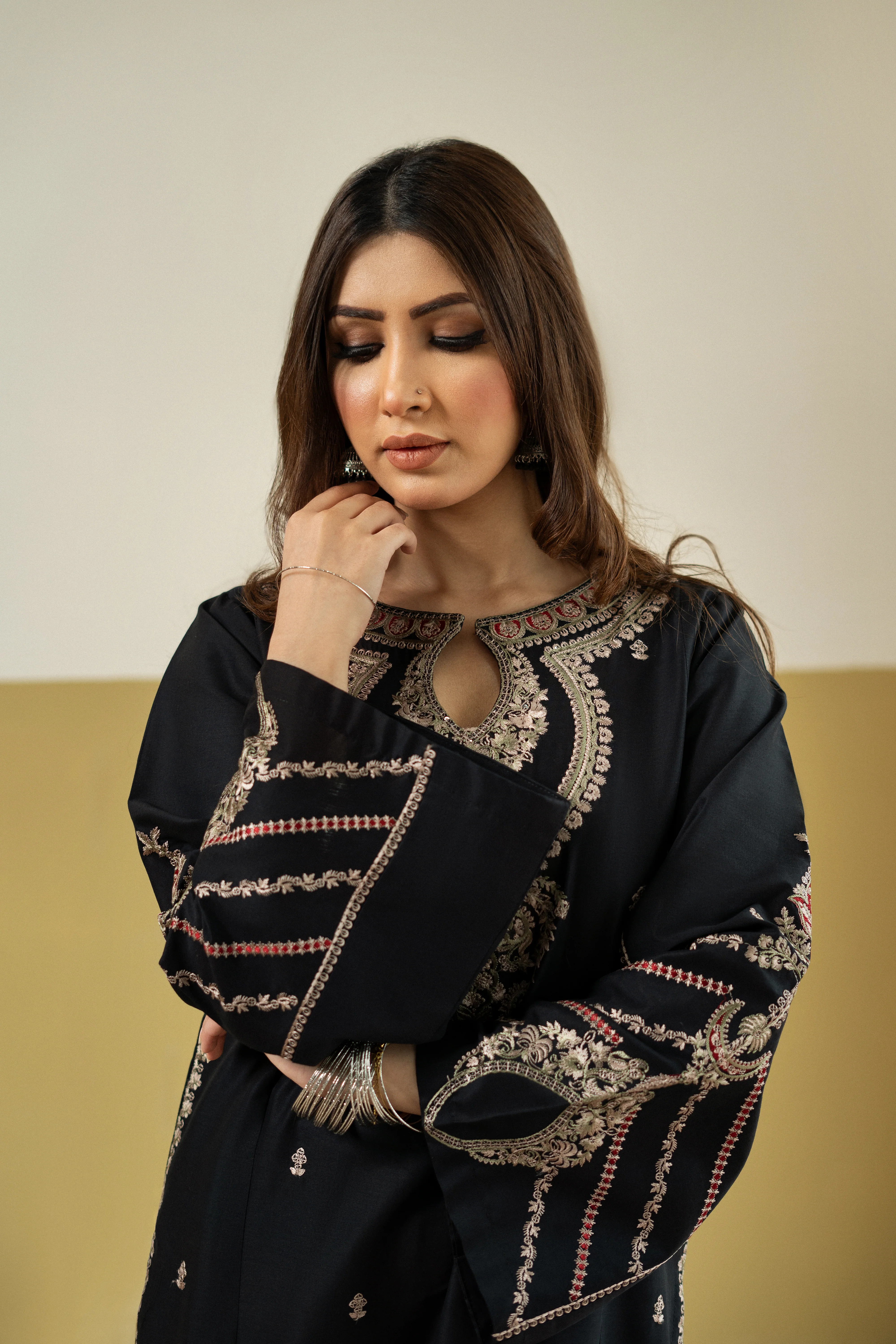 ASH NOOR - Image 3