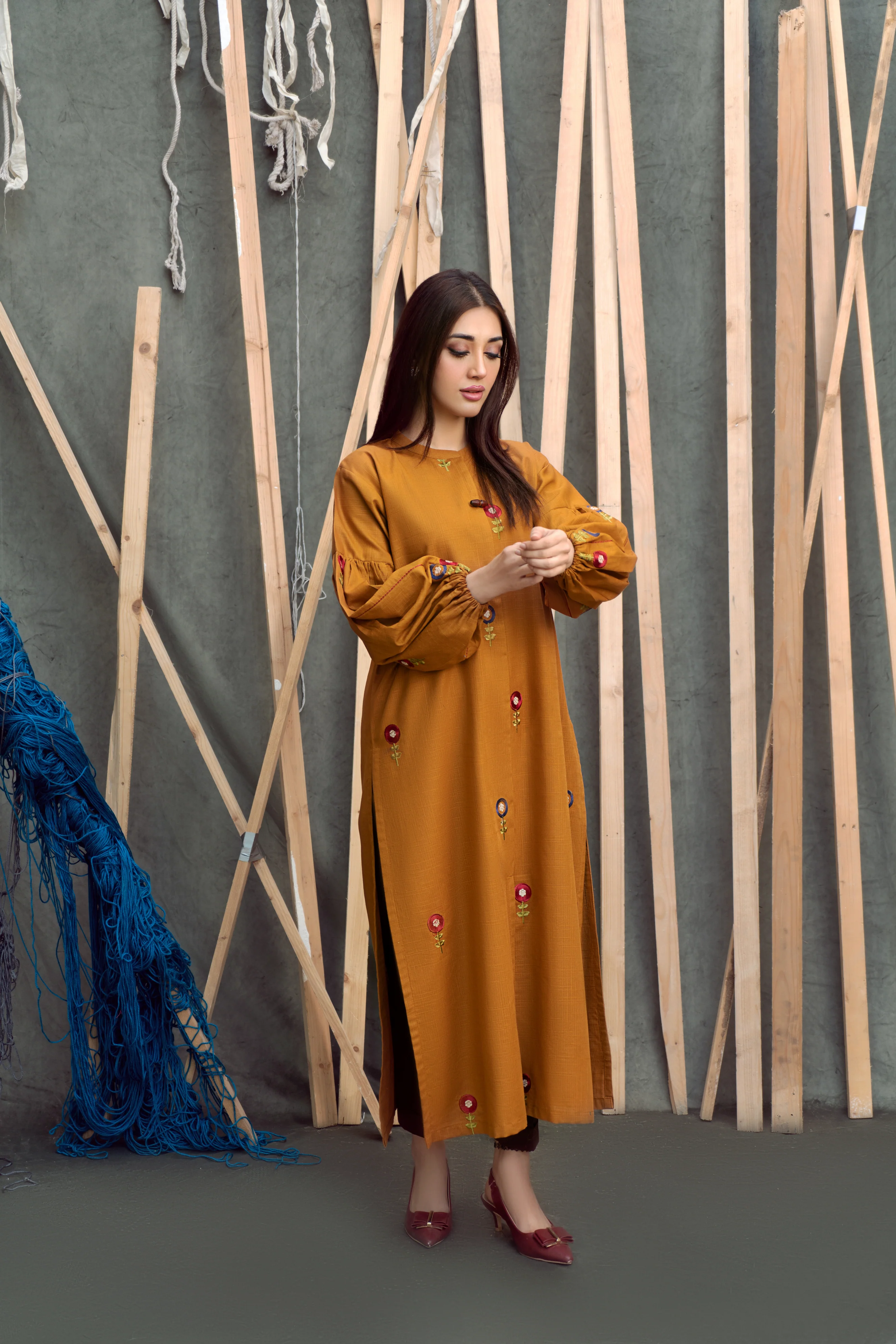 CHIC CONTRAST - Image 6