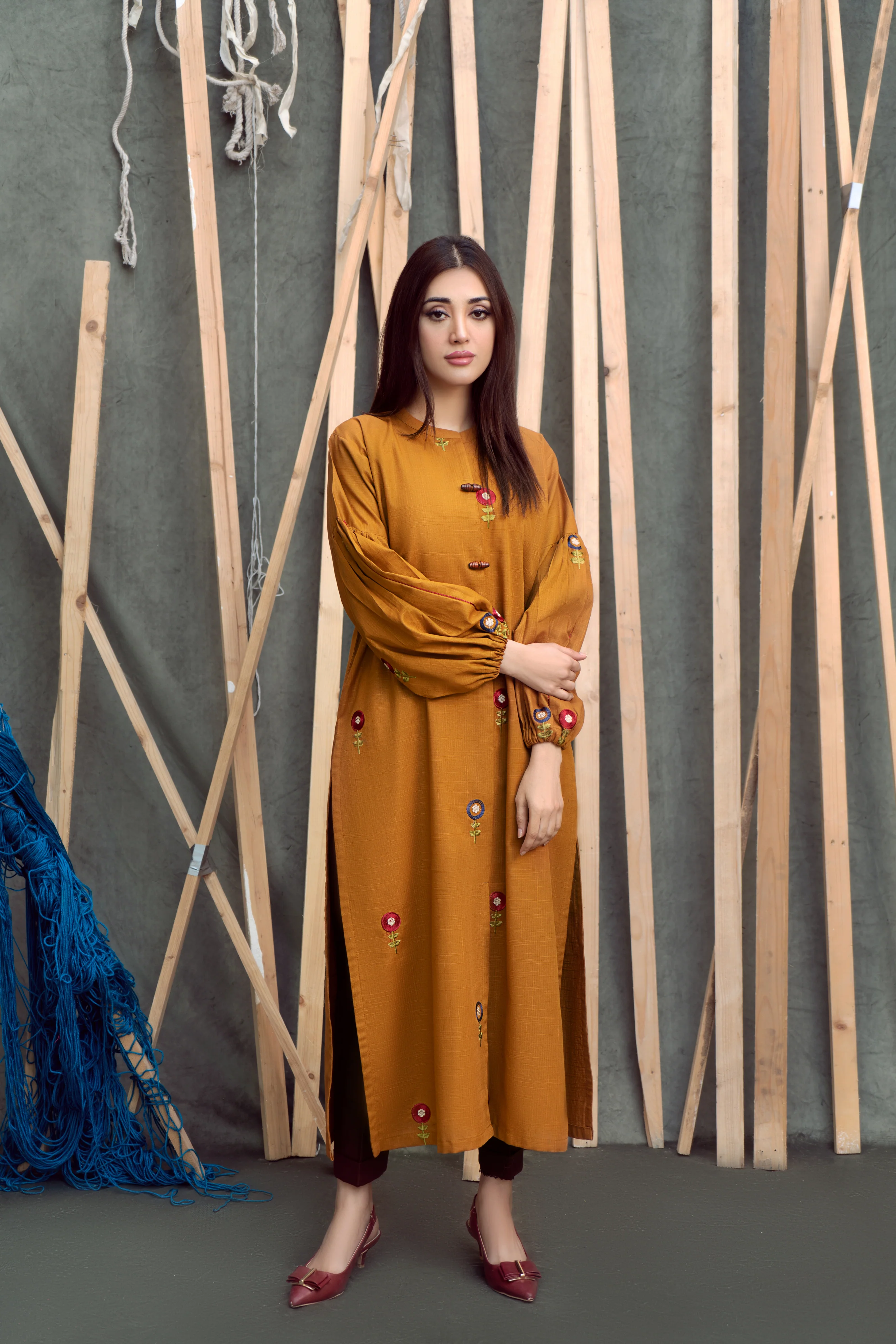 CHIC CONTRAST - Image 7