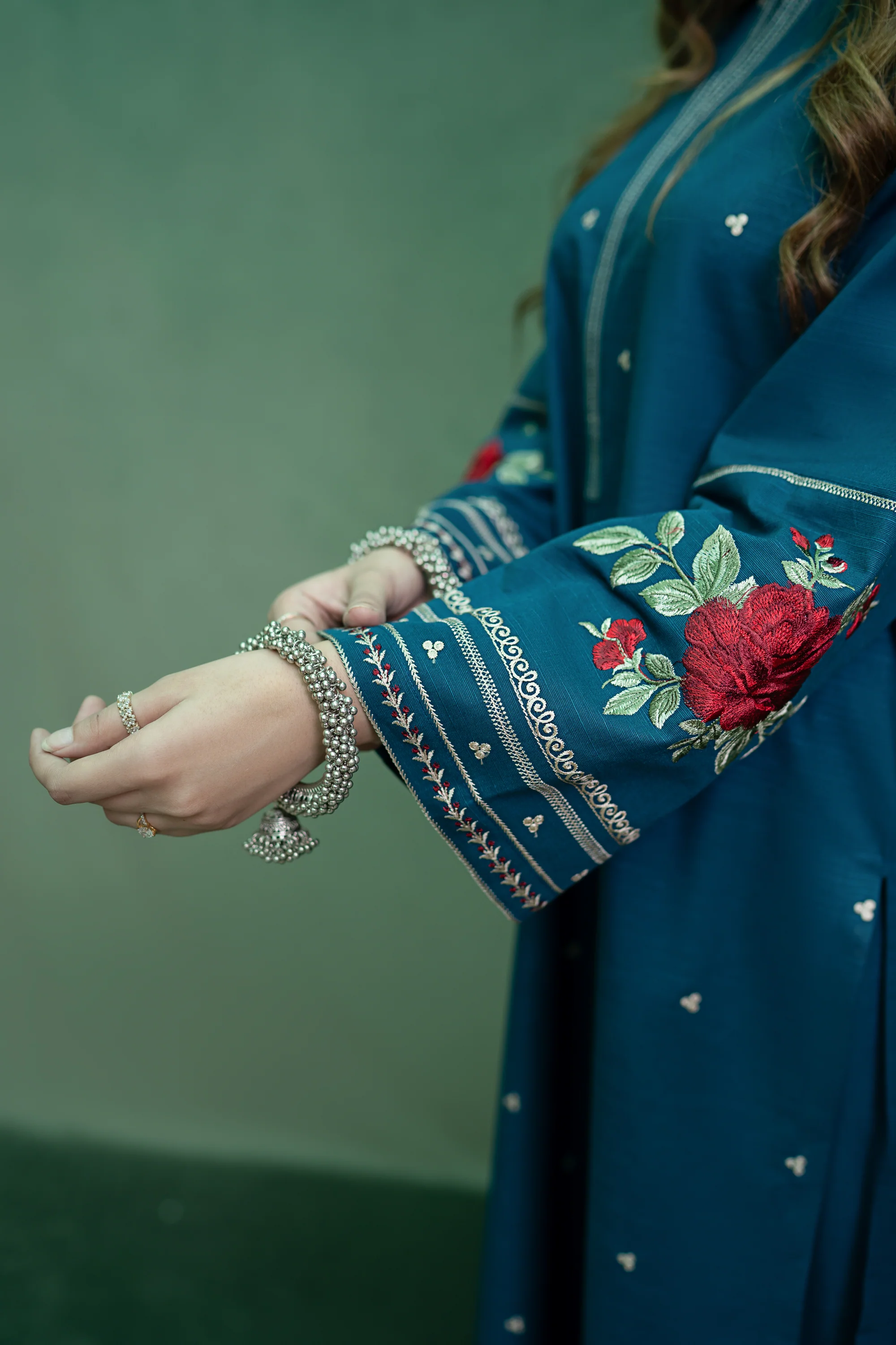 GULRUKH - Image 9
