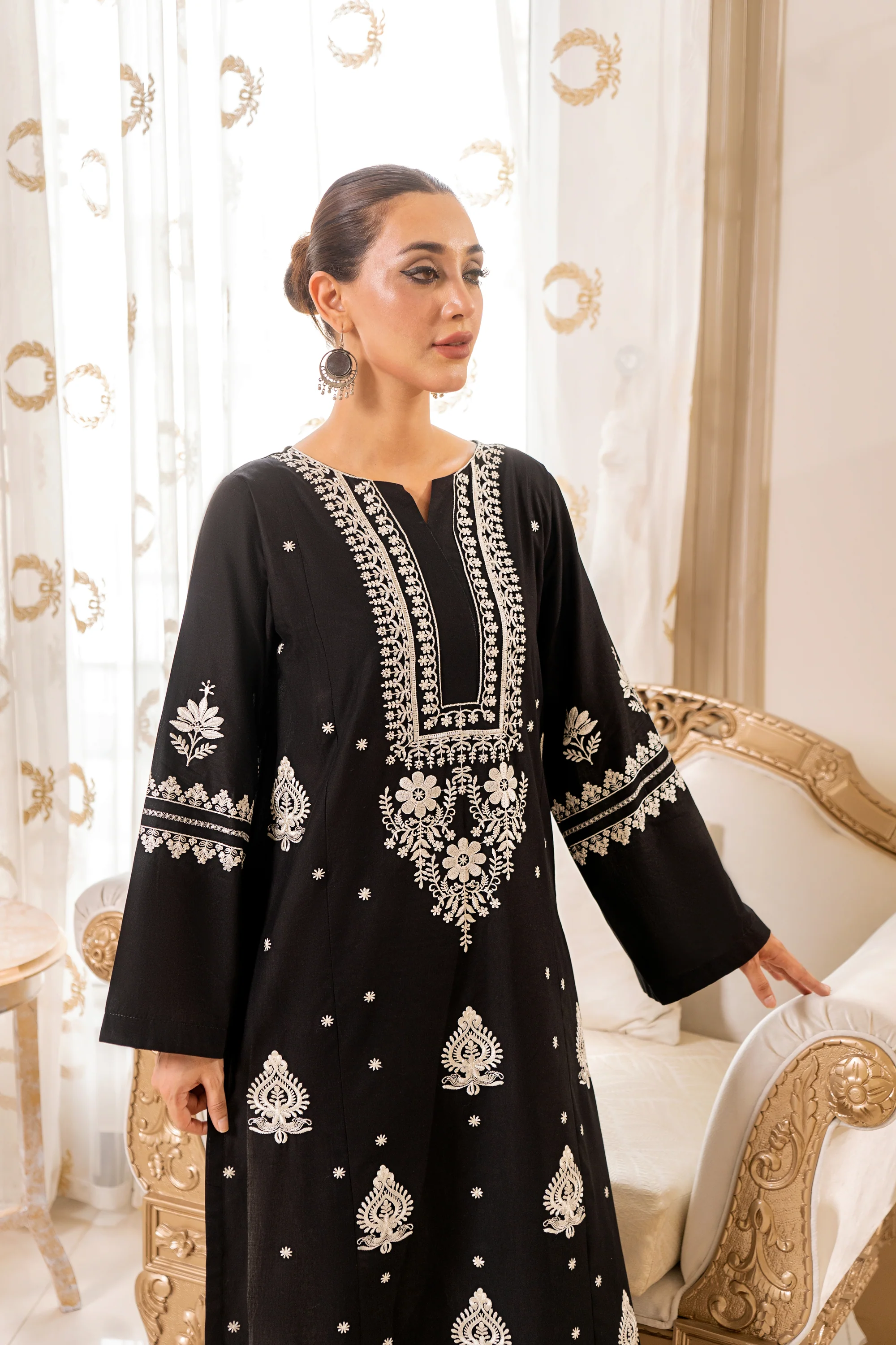 KAJAL - Image 4