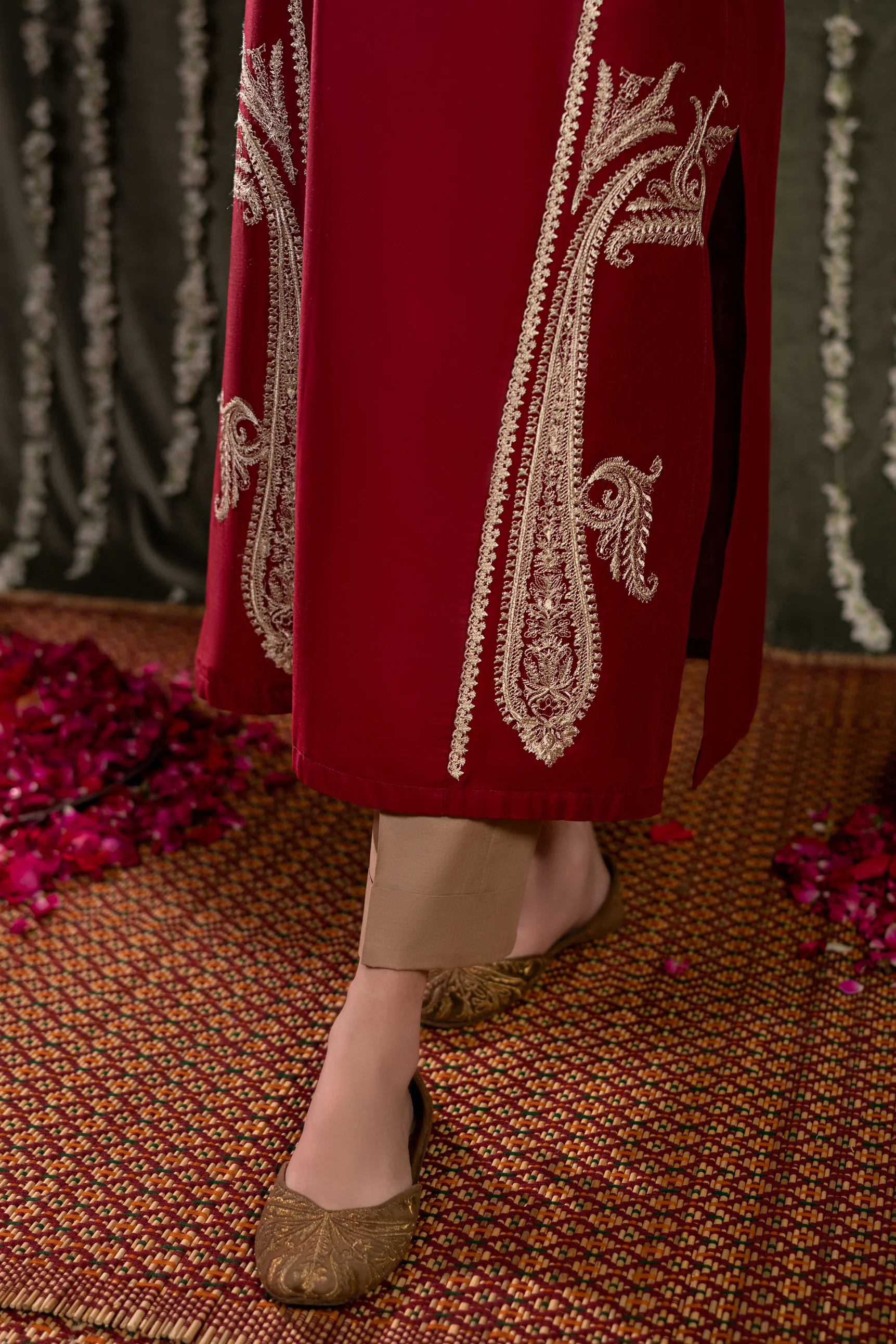 LALEEN - Image 7