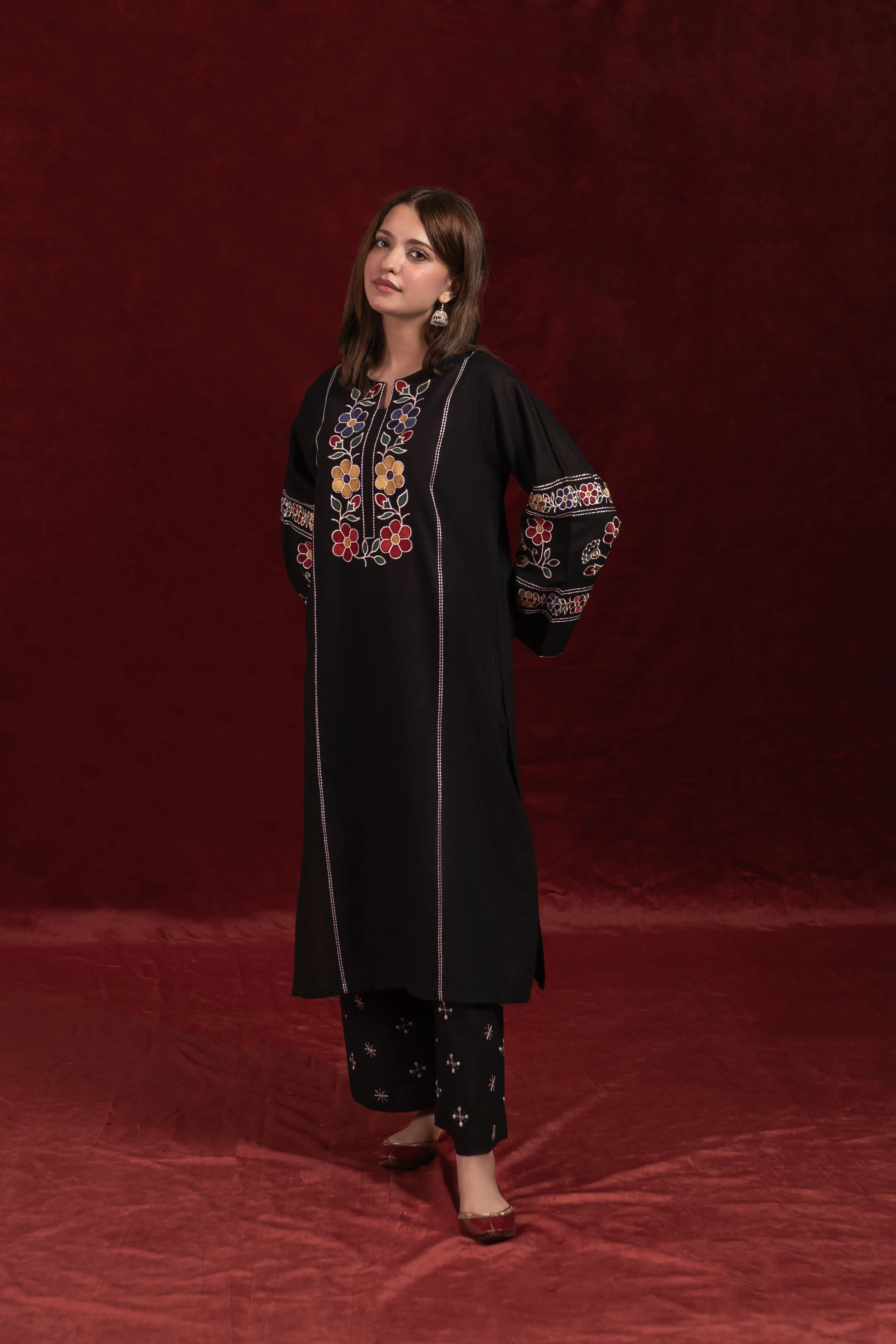 LEORA - Image 2