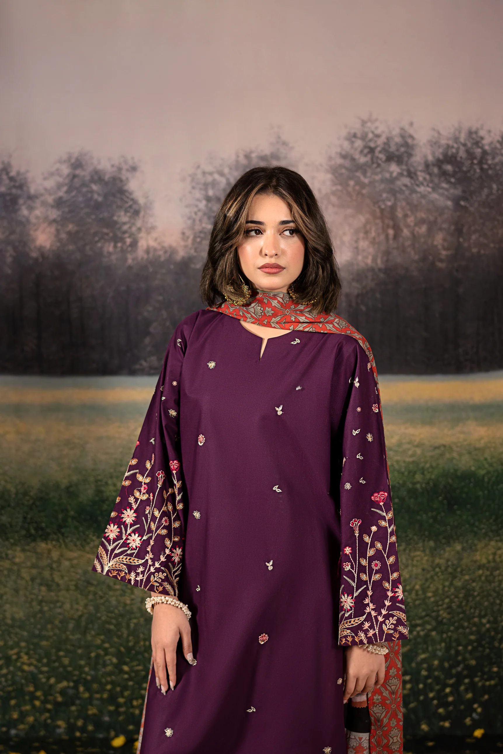 LUCIA - Image 2