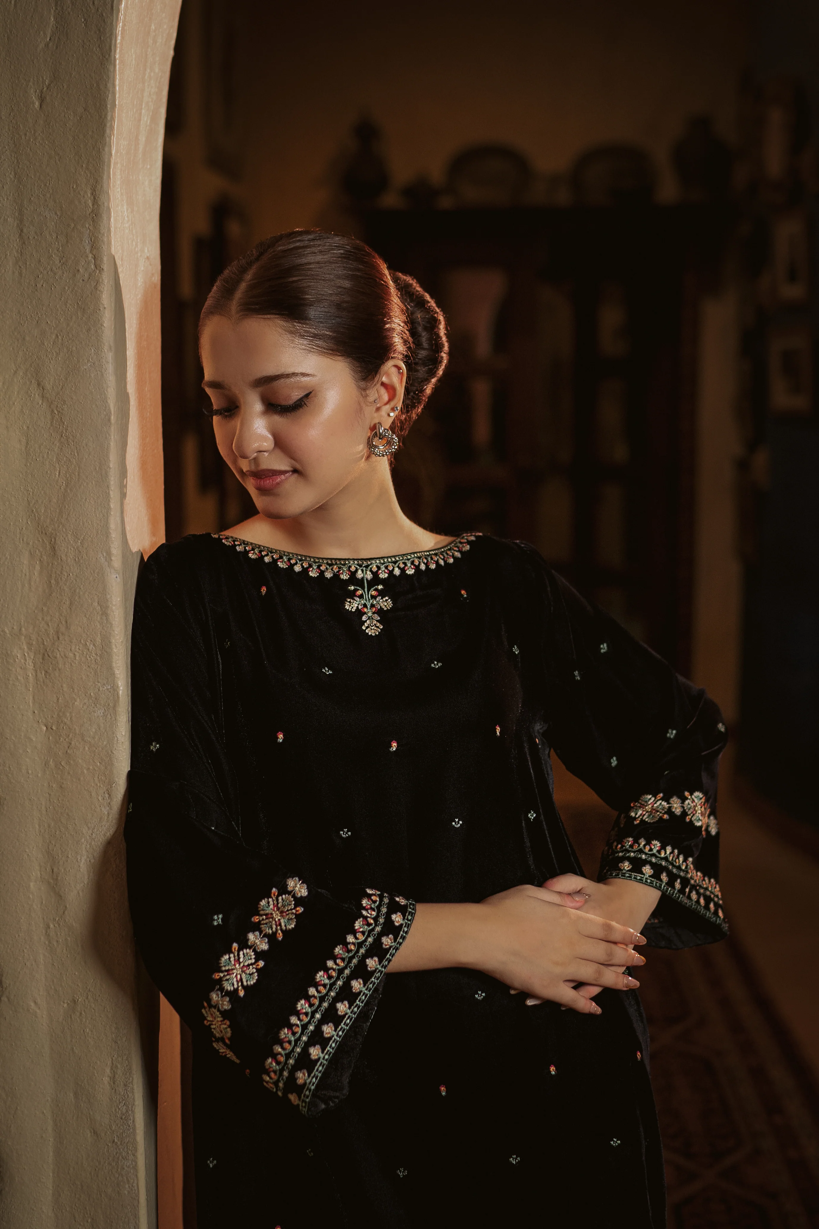 MAHNOOR - Image 2