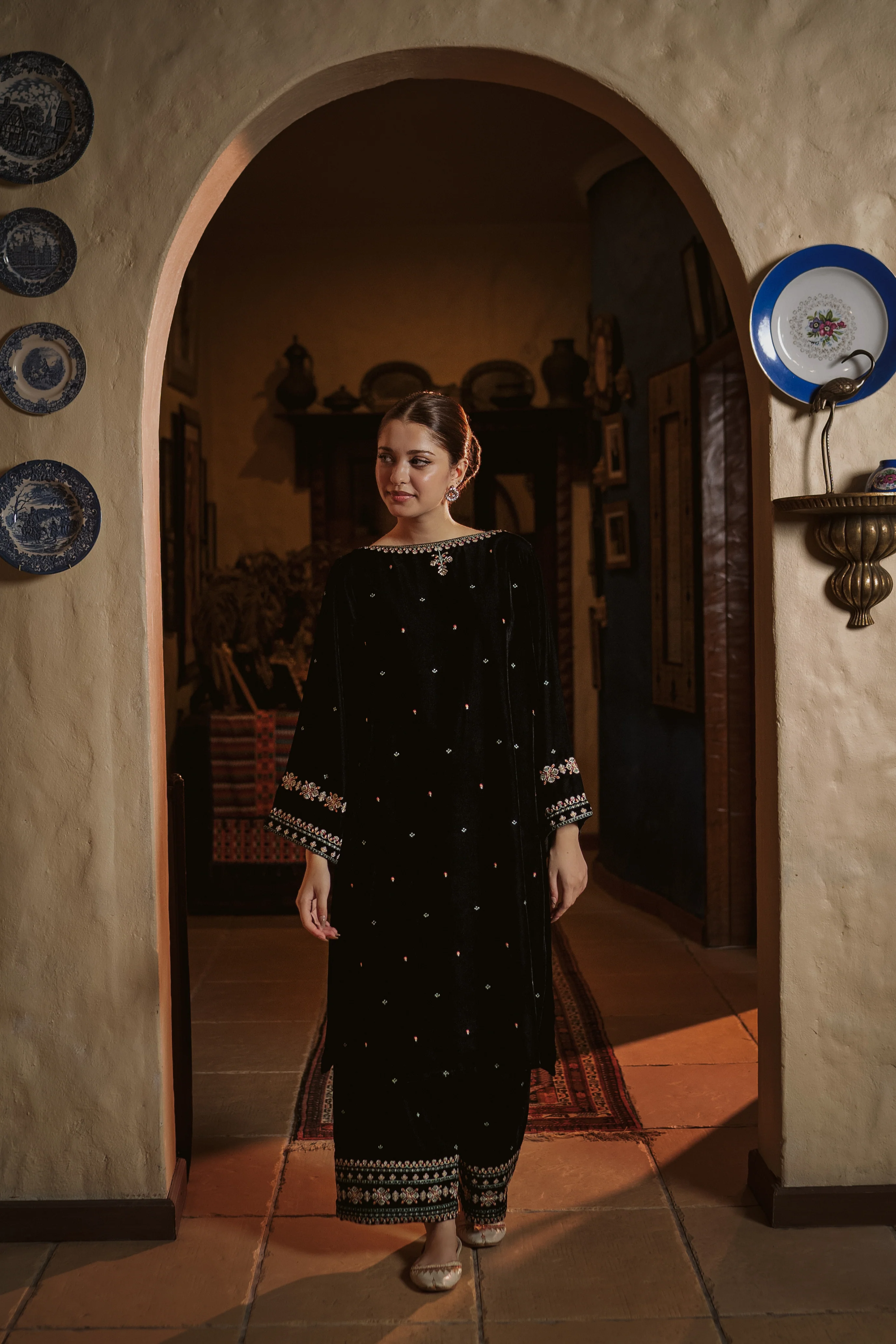 MAHNOOR - Image 4