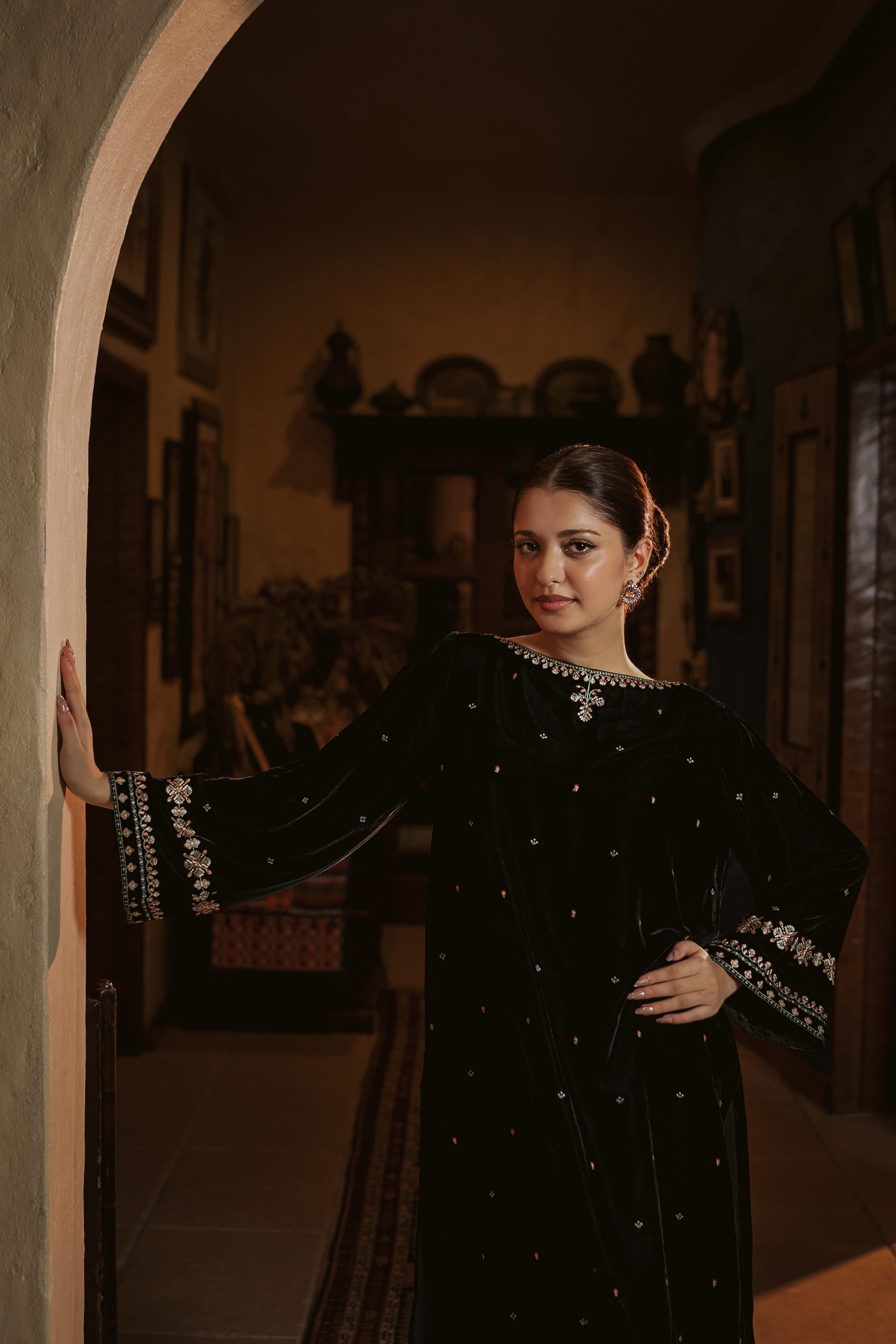 MAHNOOR - Image 5