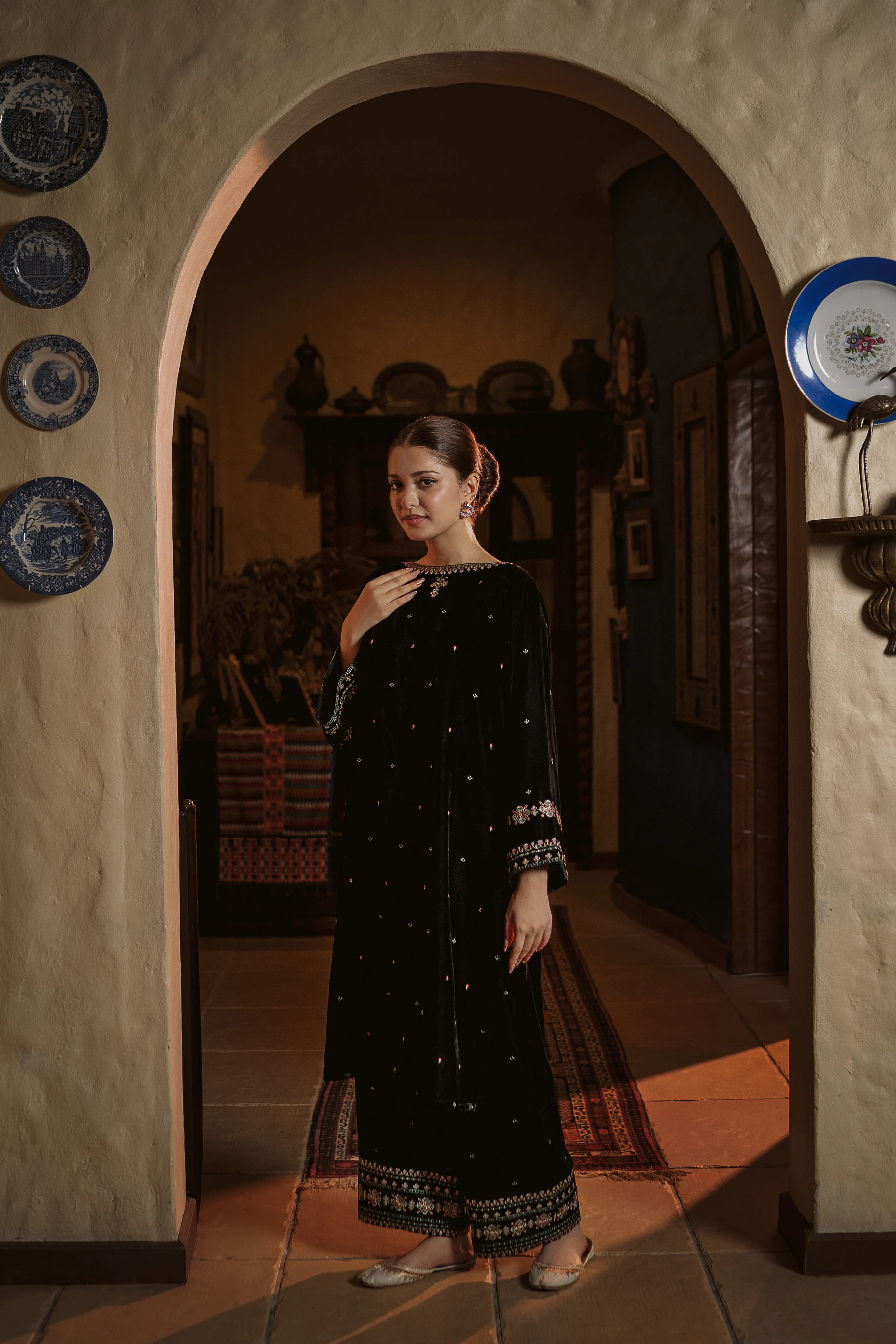 MAHNOOR - Image 8