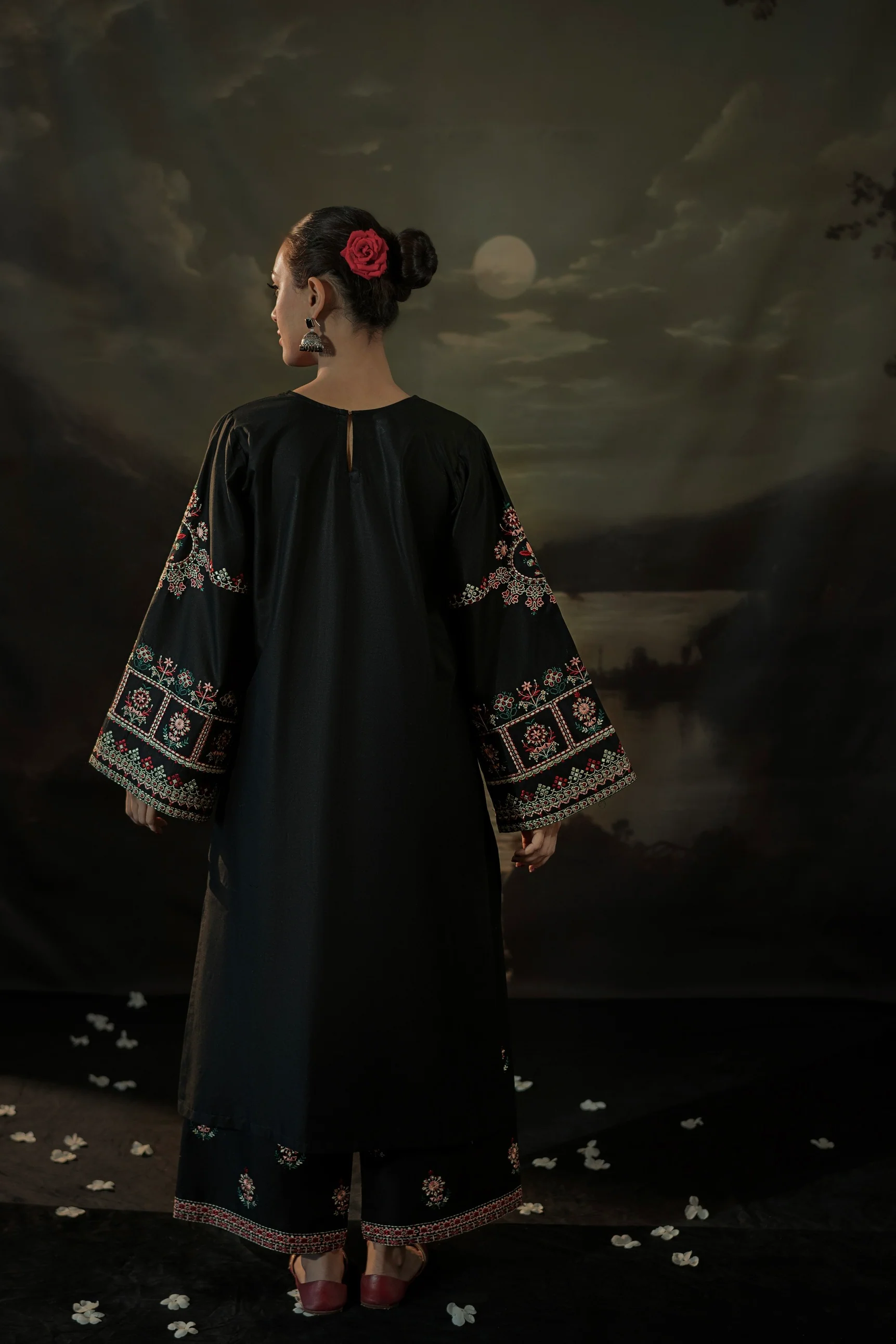 ROOHI - Image 3