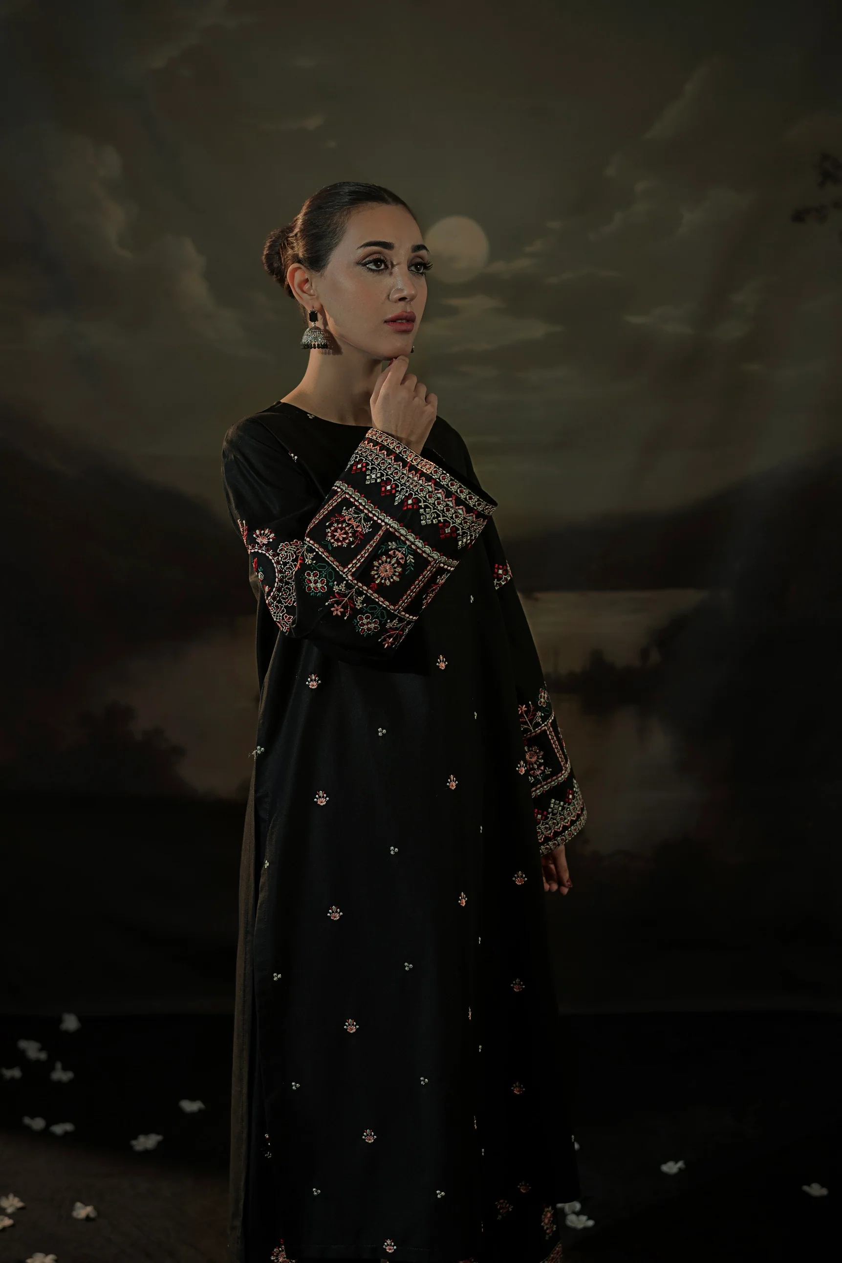 ROOHI - Image 8