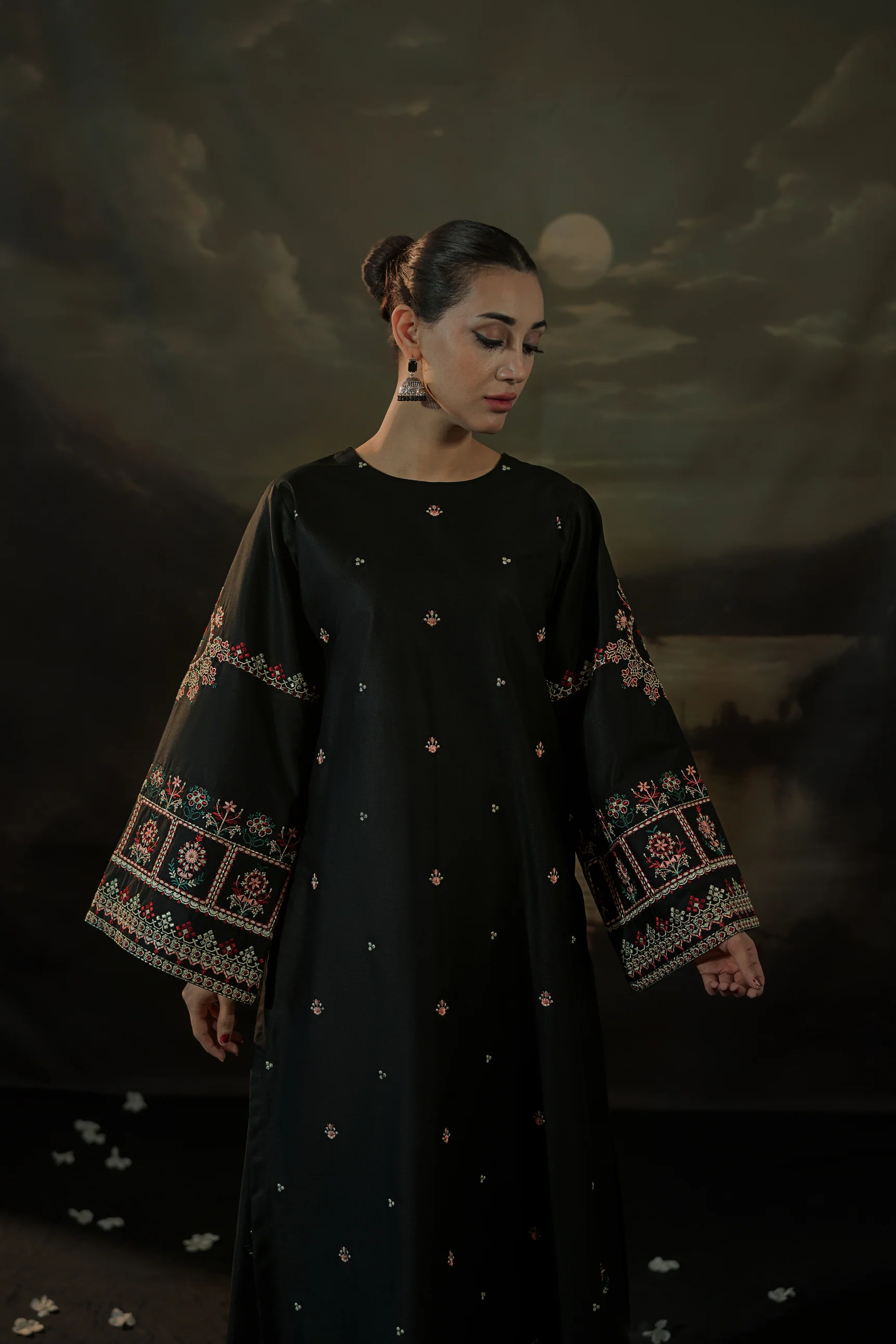 ROOHI - Image 9