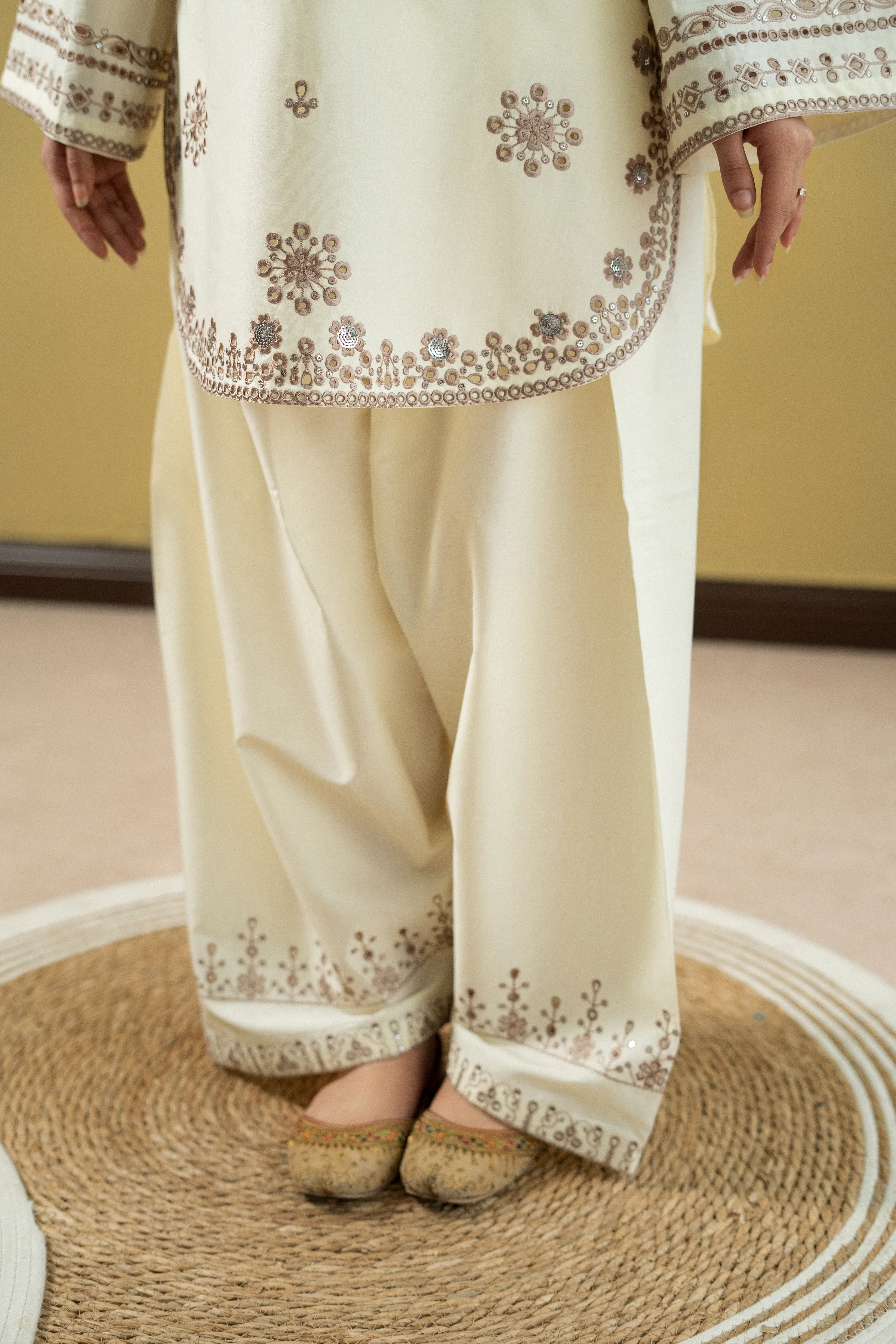 VESPER - Image 3